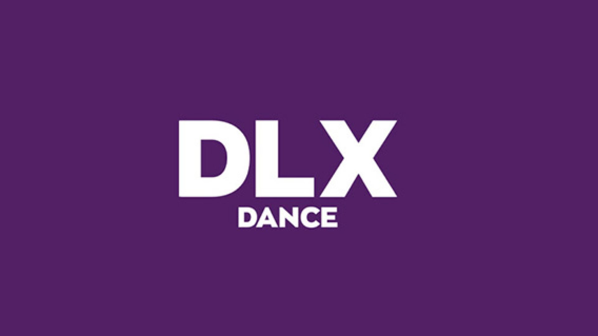 ⁣Deluxe Dance