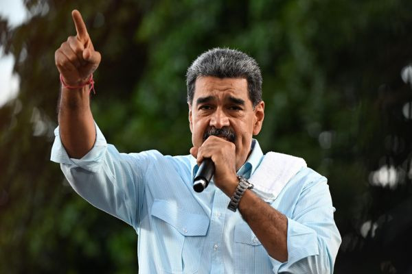 Maduro: A EE.UU. lo están gobernando la CIA y el Pentágono